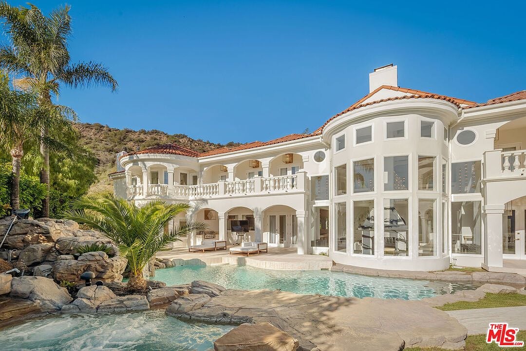 ��ɼ��Calabasas��Ӣ����˽���I(l��ng)������(d��)����ں�¶�_�Ŀ����׷���Ӿ�����_�����